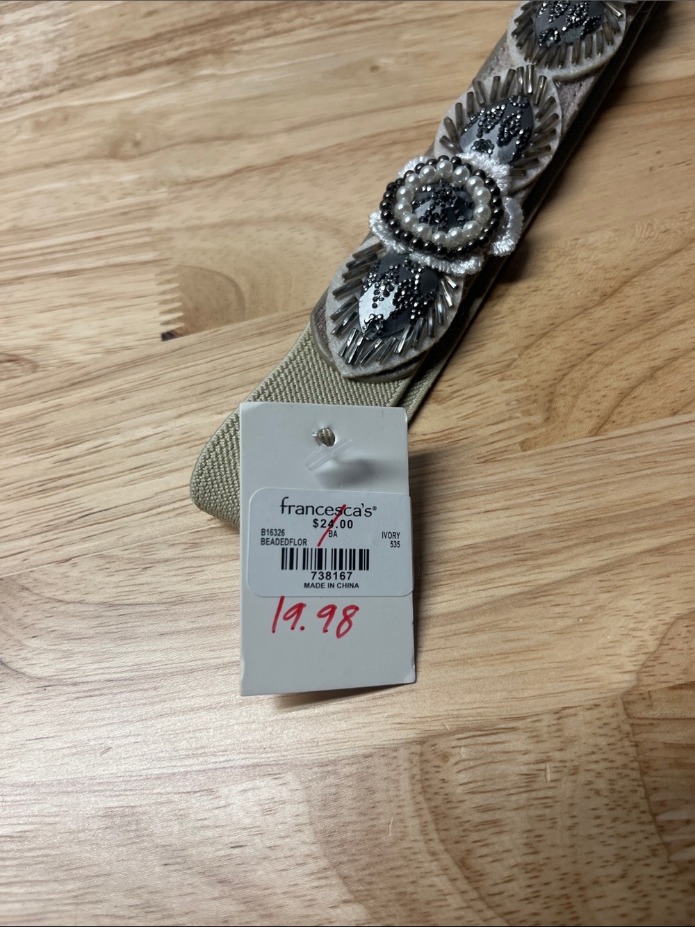 Francesca’s Beaded Floral Elastic Belt - NWT Size SM - Picture 3 of 5